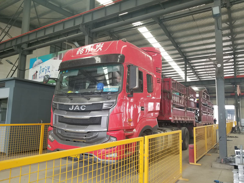 榮大候車亭廠家發往陜西仿古公交候車亭發貨案例