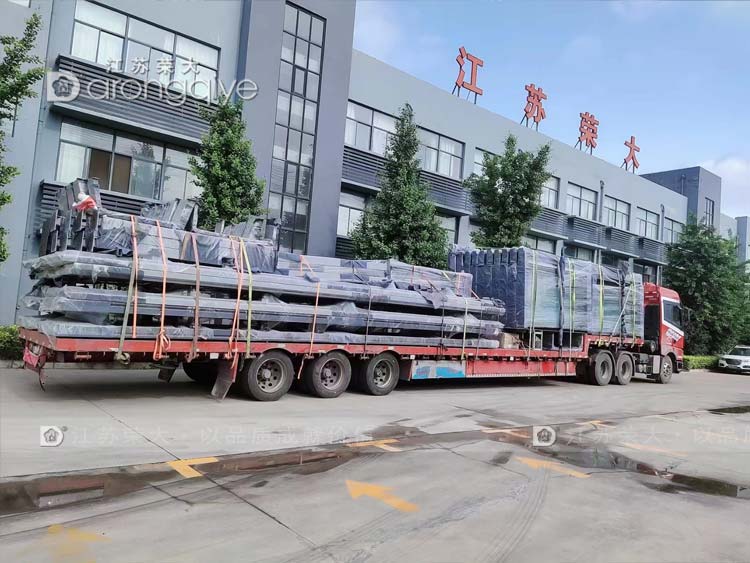 河南智能公交站臺發貨